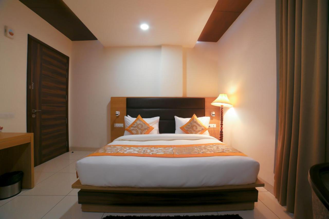 Hotel Grand Regency By Jmd Group Near Delhi Igi Airport Yeni Delhi Dış mekan fotoğraf